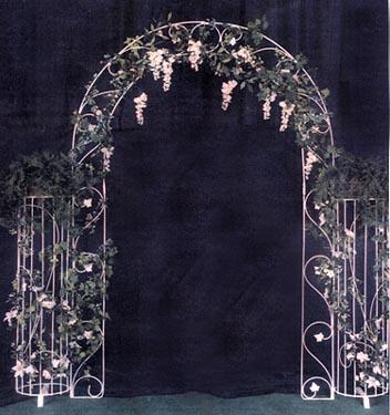 how to decorate a wedding arch 